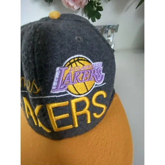 Los Angeles Lakers Hat Cap Gray‎ and Yellow Flannel with Logo Adjustable OS EUC